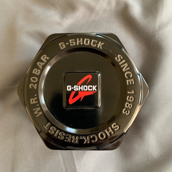 g shock wr20bar dourado